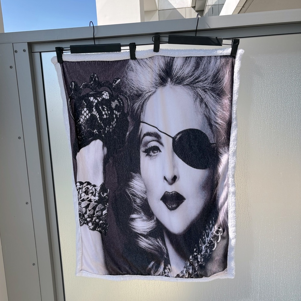Madonna Fleece Printed Blanket/Tapestry